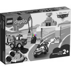 LEGO 10924 - Villm McQueen versenynek napja